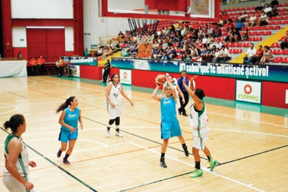 Victoria angelical en el auditorio Arteaga