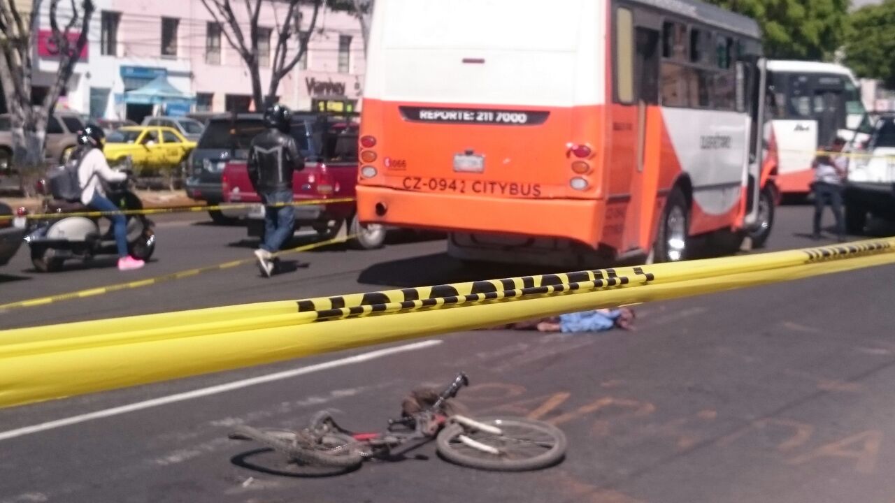 IQT suspende a chofer involucrado en accidente con ciclista