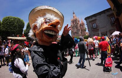 Fiesta de ‘locura’ y diversión en San Miguel de Allende