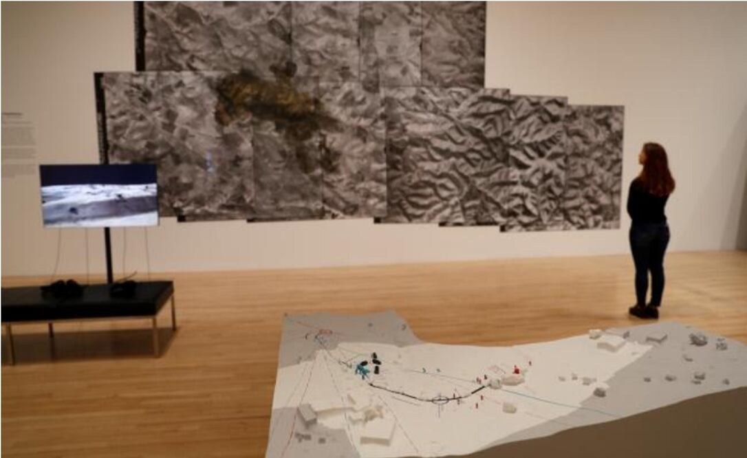 Forensic Architecture muestra sus investigaciones de comunidades en el sur de Israel y se exhibe en Tate Britain. Foto: REUTERS/Peter Nicholls