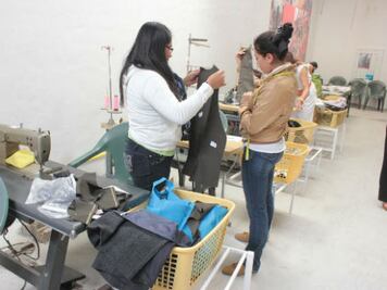 Investigan a empresas 