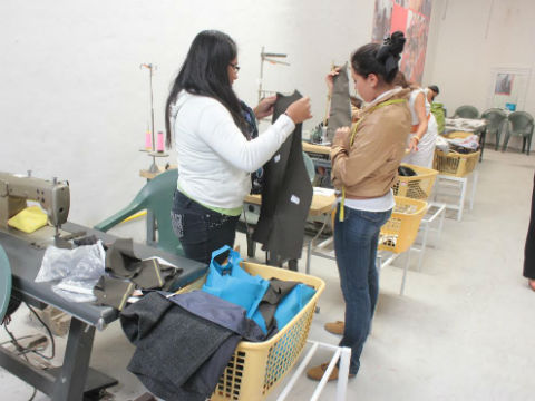 Investigan a empresas