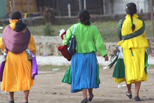 Violencia afecta a mujeres indígenas