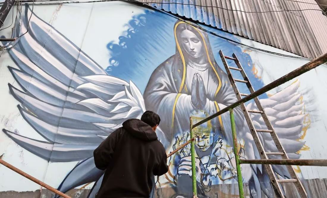 Crean mural para Alicia Matías, quien protegió a su nieta en explosión de pipa en Iztapalapa