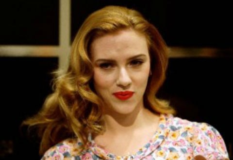 Scarlett Johansson demanda a editorial francesa
