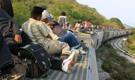 Migrantes cambian ruta de tránsito por violencia 