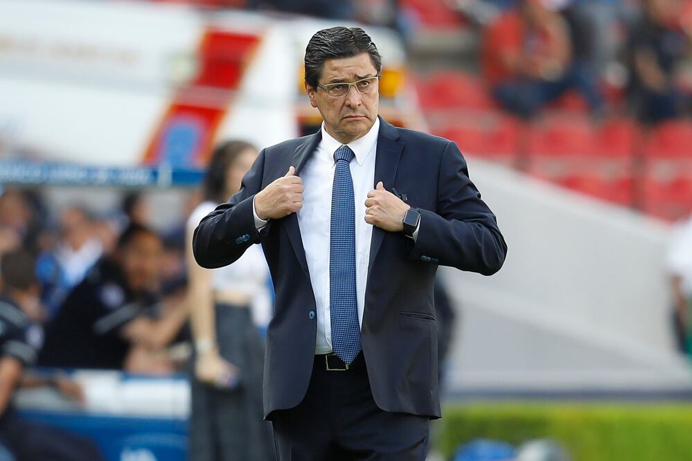 Tras la salida de Luis Fernando, suena Rafa Puente Jr. para los emplumados. Foto: ESPECIAL