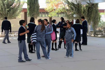 Investigarán uso de becas otorgadas a alumnos de prepas