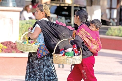 Analfabetas 74 mil personas