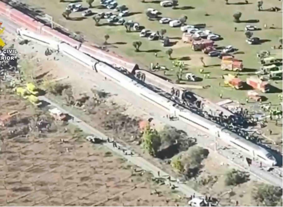 Choque de trenes en España. Foto: AFP