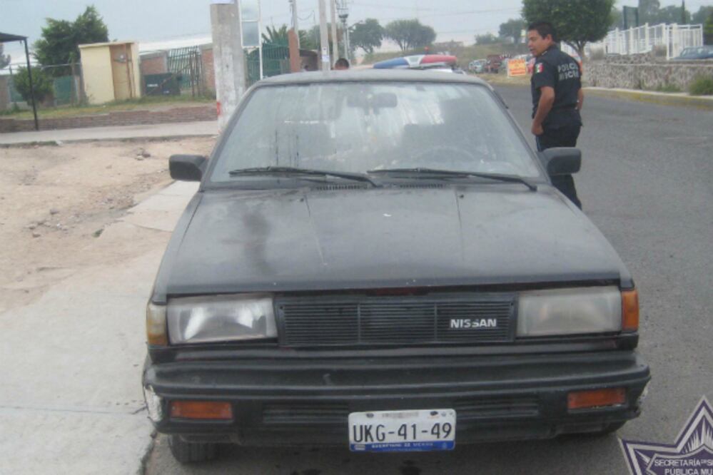 Aseguran a tres sujetos en SJR