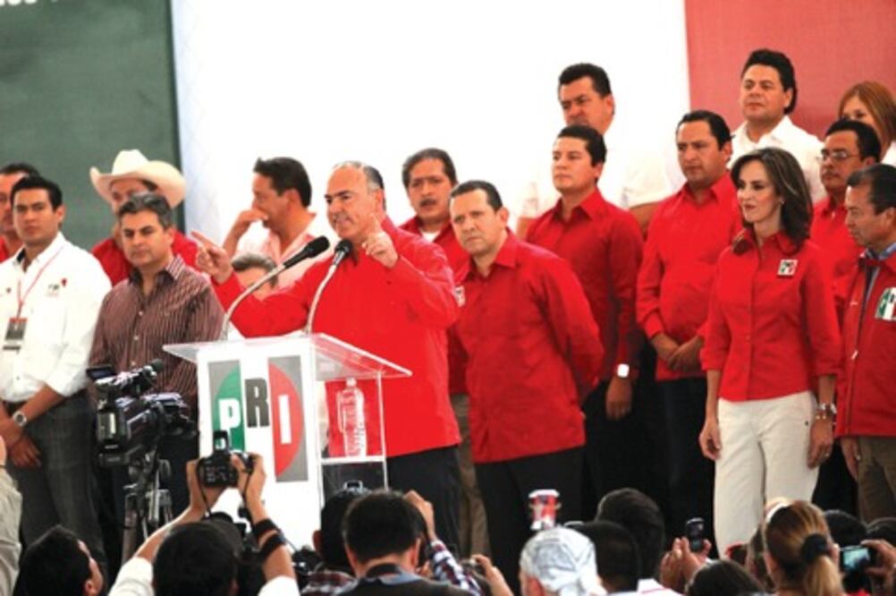 PRI y PAN preparan proceso electoral