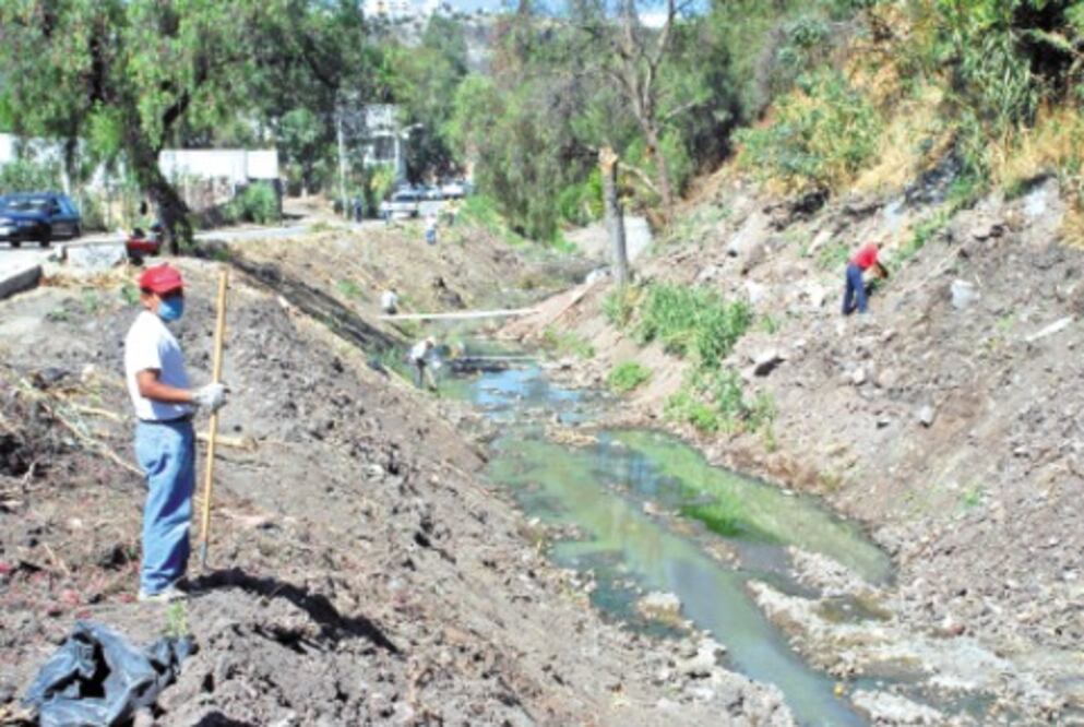 Invaden orillas de ríos, alerta Conagua