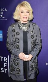 Joan Rivers, grave y en coma inducido