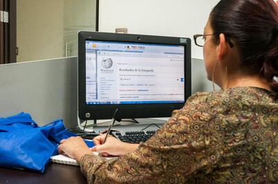 Internet, un arma de doble filo: académico