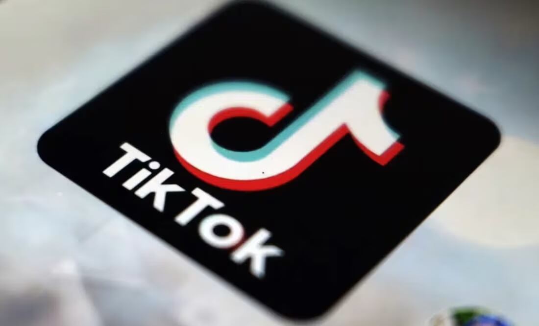Uno de cada cuatro adultos busca de forma activa contenidos informativos en las distintas plataformas sociales, incluida TikTok. Foto: AP