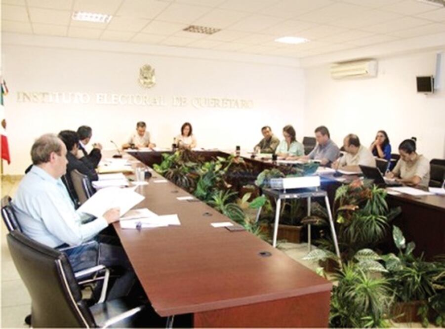 Apuesta el IEQ a educación cívica