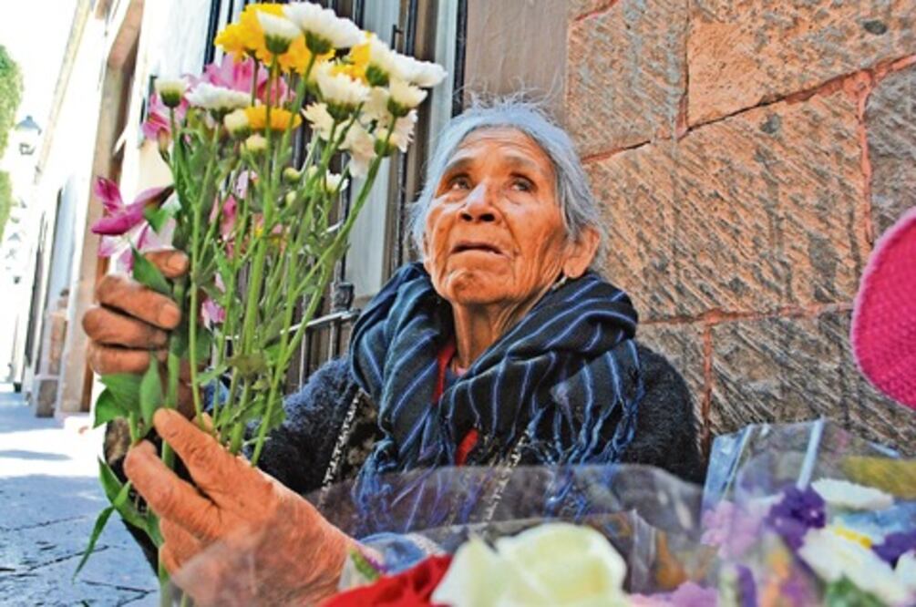 Aumenta jefatura de familia femenina
