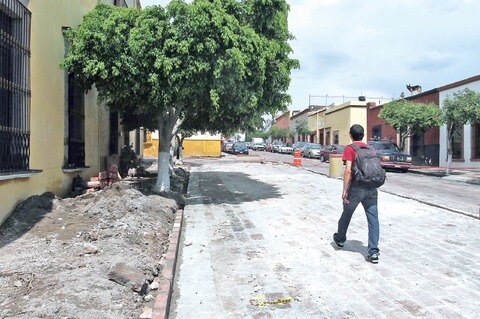 Loyola Vera reconoce molestias de los vecinos por las obras