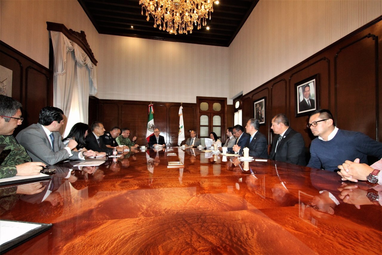 Se reunieron IEEQ, INE y gobierno estatal