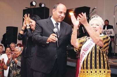 Festeja municipio a abuelitos en su día