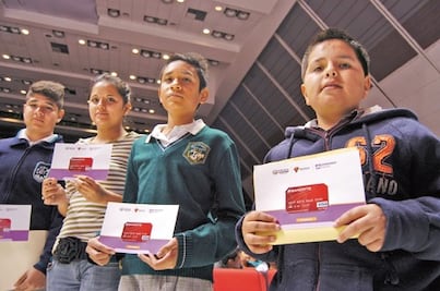 Prevén sumar 25 mdp destinados para becas 