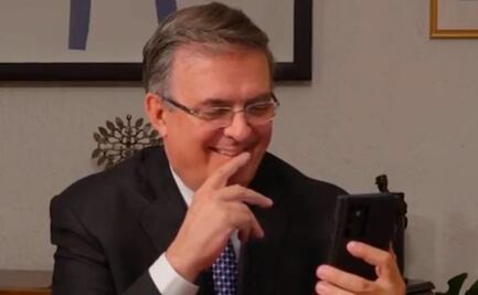 Marcelo Ebrard reacciona en TikTok a nueva canción de Shakira con Bizarrap