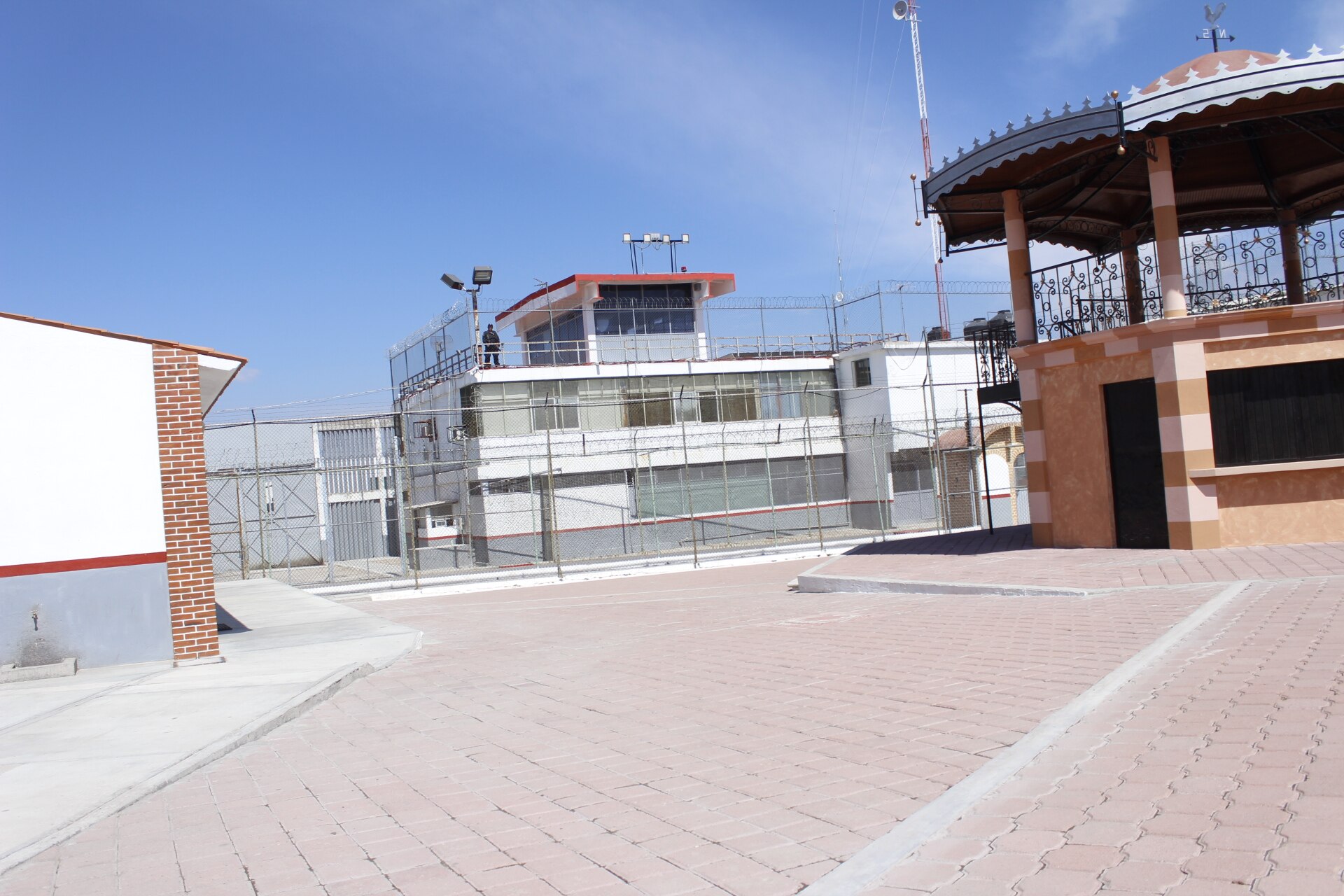 Se suicida interno en Cereso de San José el Alto
