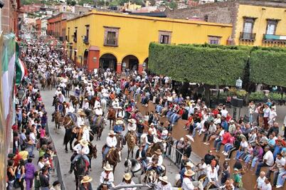 Recrean Cabalgata Histórica