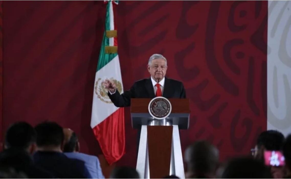 No vamos a engancharnos en dimes y diretes, no está a nuestro nivel, responde AMLO a insultos desde Bolivia