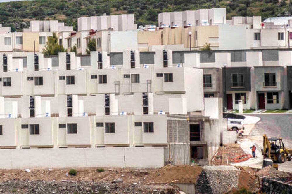 Busca el IVEQ terminar con rezago