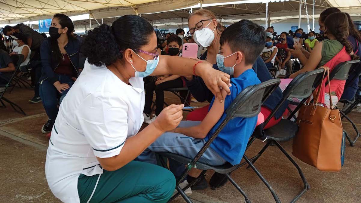 Se agotan las dosis en el primer día de vacunación a niños de 5 a 11 años en Querétaro