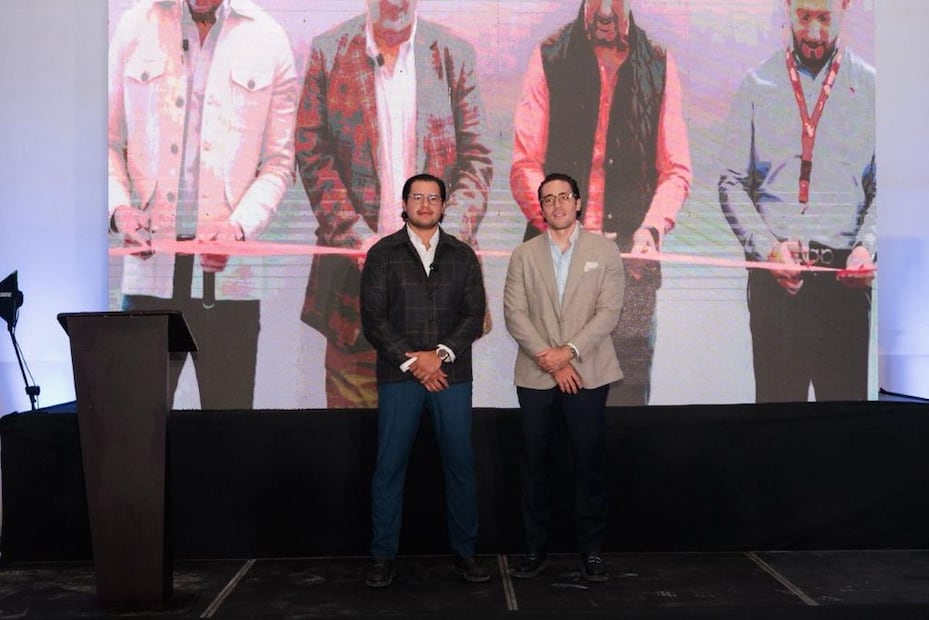 Presentes Armando Bucio y Alejandro Cáceres, socios fundadores de We Build. FOTO. ESPECIAL