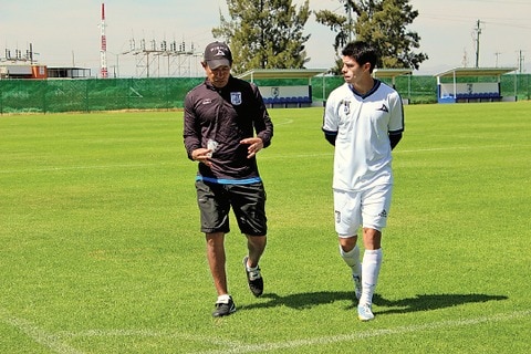 Gallos, sin temor vs. Santos