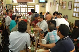 En Querétaro, cantinas mantienen medidas de seguridad