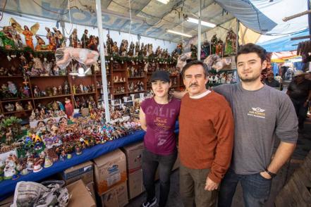 De generación en generación, la venta de nacimientos perdura en Querétaro