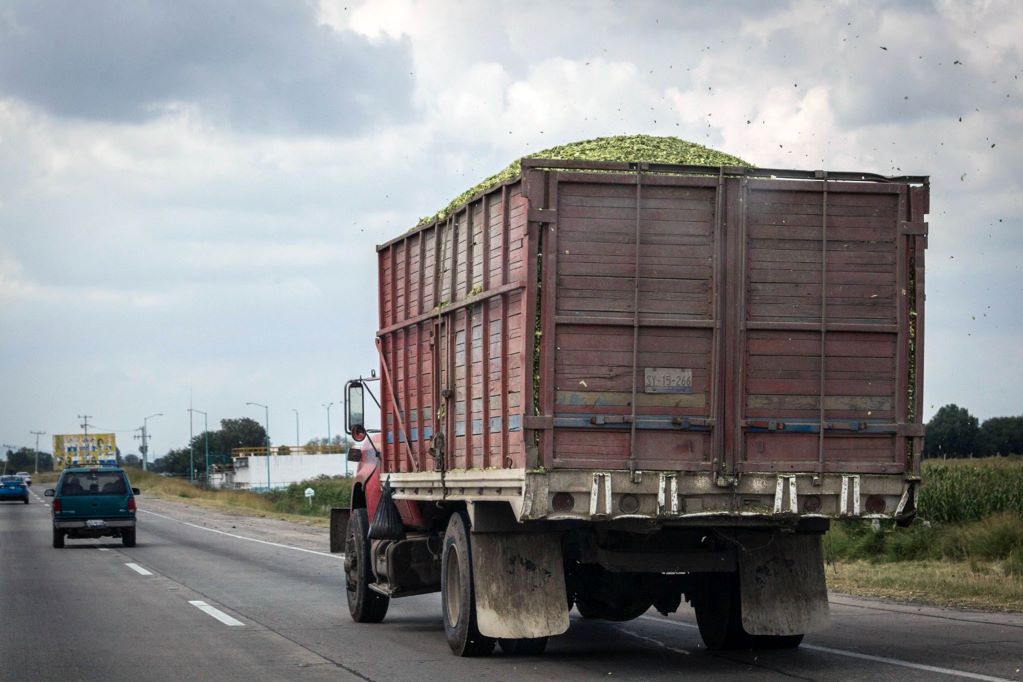 Congreso de Querétaro avala exhorto que busca restringir el paso a vehículos pesados en la carretera 57