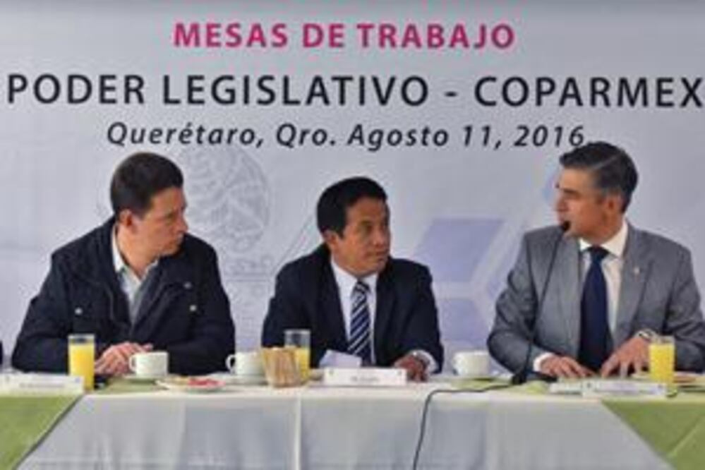 Van por revocar mandato