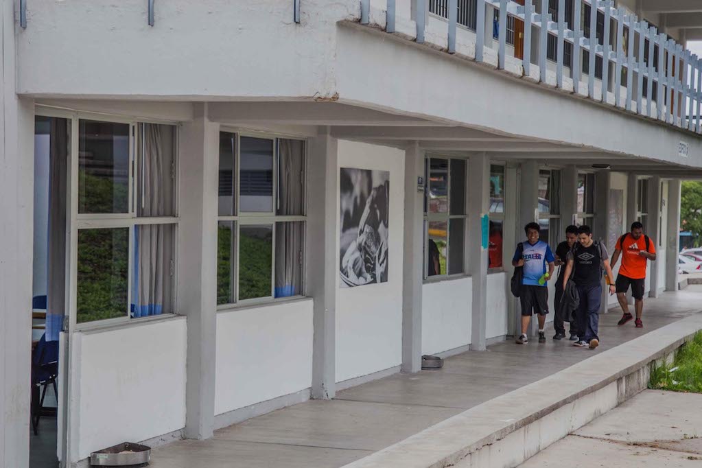 Obra del Paseo 5 de Febrero afecta a la UAQ