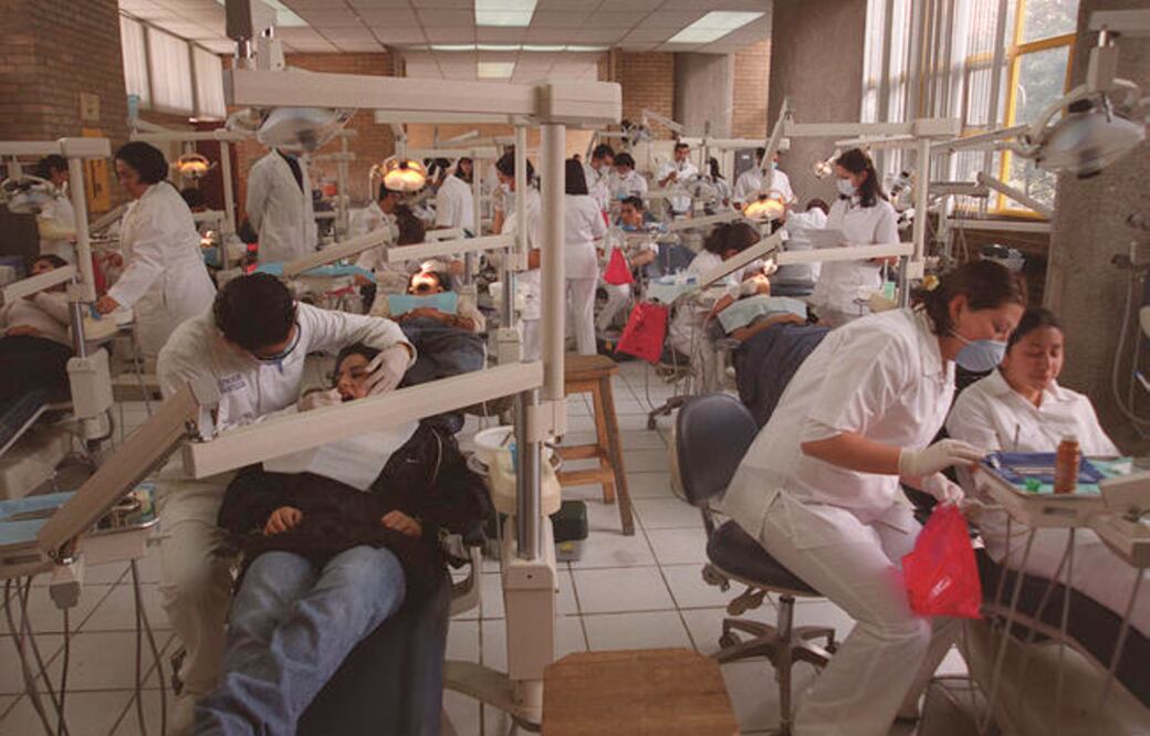 Denuncia La Federación de Colegios y Asociaciones de Profesionistas del Estado de Querétaro ha detectado dentistas y médicos pirata. (FOTO: ARCHIVO. EL UNVIERSAL)