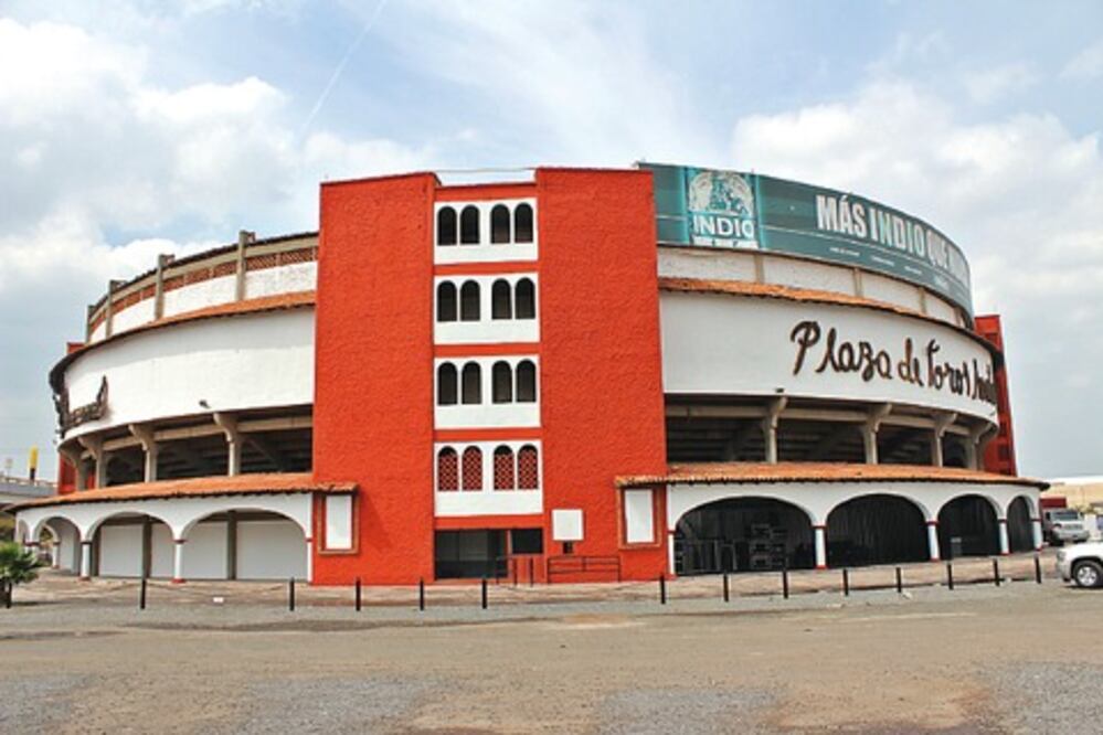 Tarde de emociones en novillada de Año Nuevo