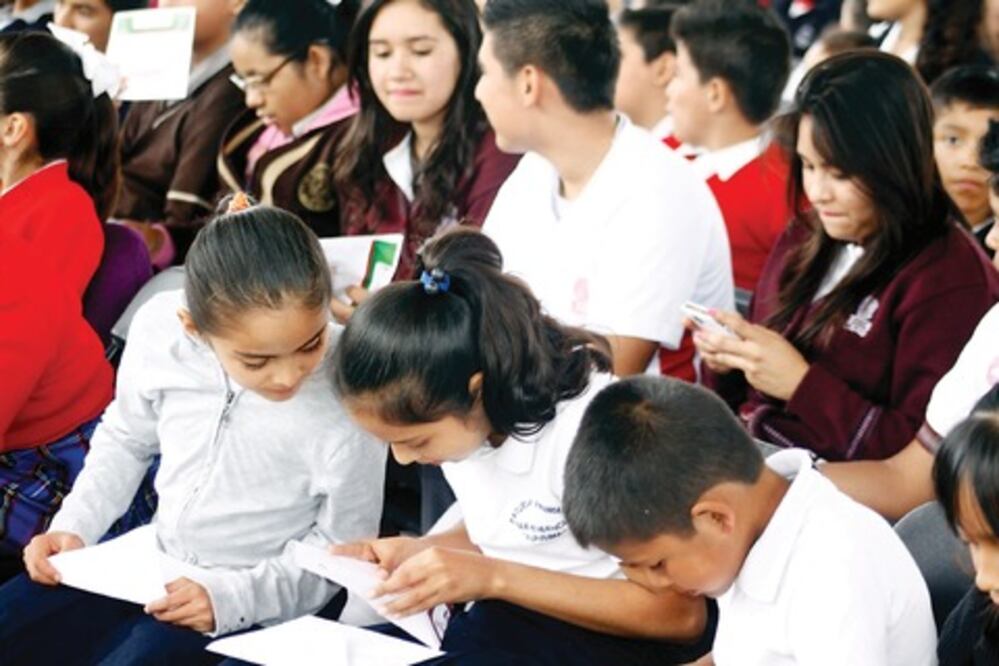 Da becas en la sierra