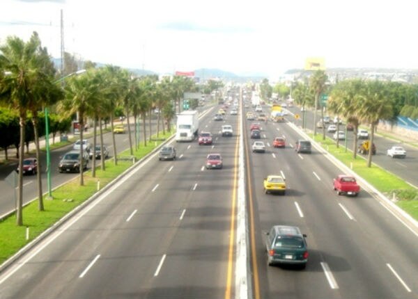 Cerrarán carriles de 5 de febrero