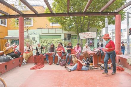 Colectiva Hilos te invita a tejer