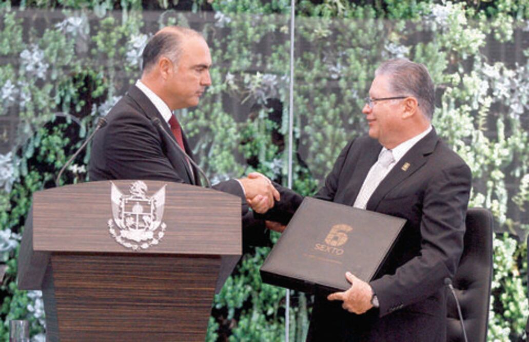 Pide JCR comprometerse por México