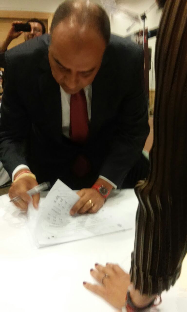 Da a conocer RLV su posible gabinete