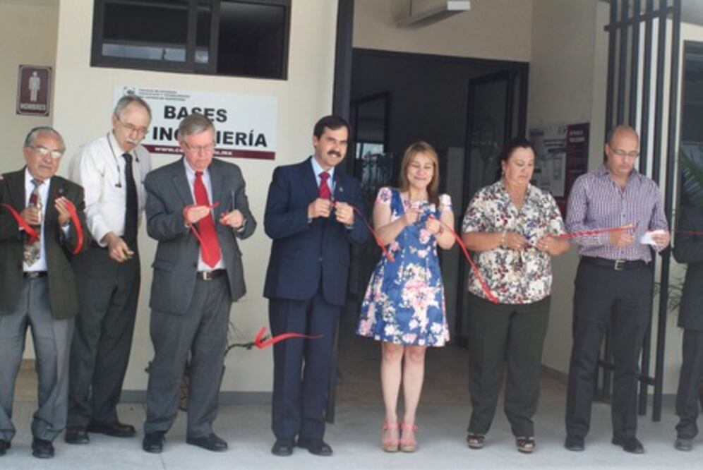 Firman acuerdo para educación 