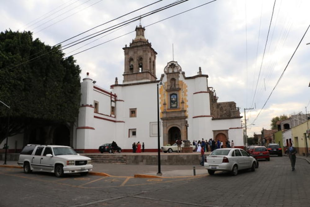 En una primera etapa del proyecto, autoridades invertirán 5 millones de pesos para la colocación de señalética en el centro histórico de El Pueblito para fijar límites de velocidad en la zona. (ARCHIVO EL UNIVERSAL)