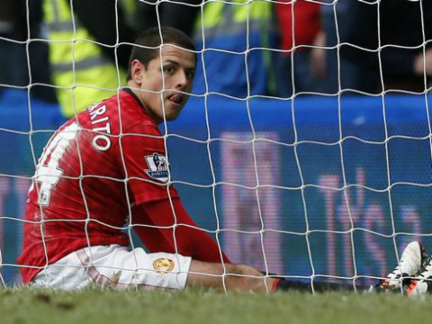 Chicharito, aún no se recupera