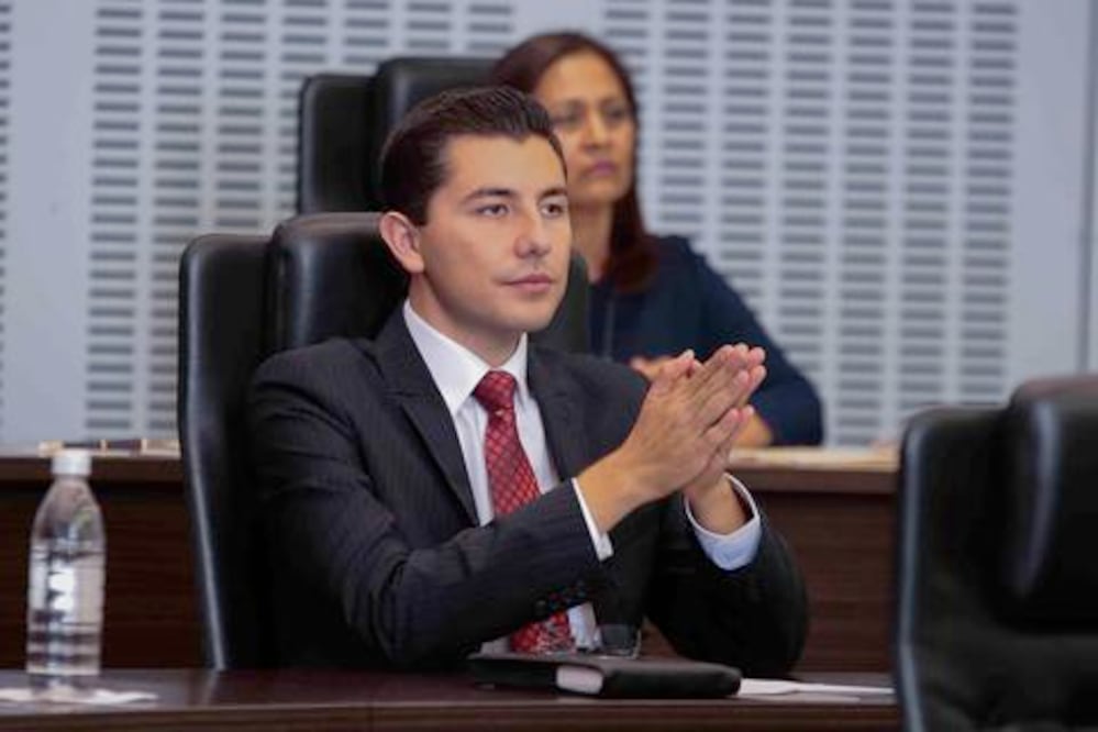 Exhortan a ex funcionarios a que regresen liquidaciones      